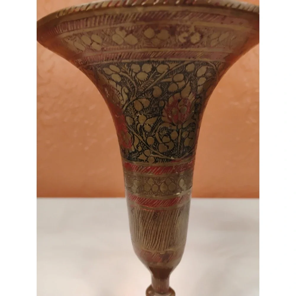 Beautiful Vintage Etched Brass 8 1/4in Peacock Floral Vase Stamped India